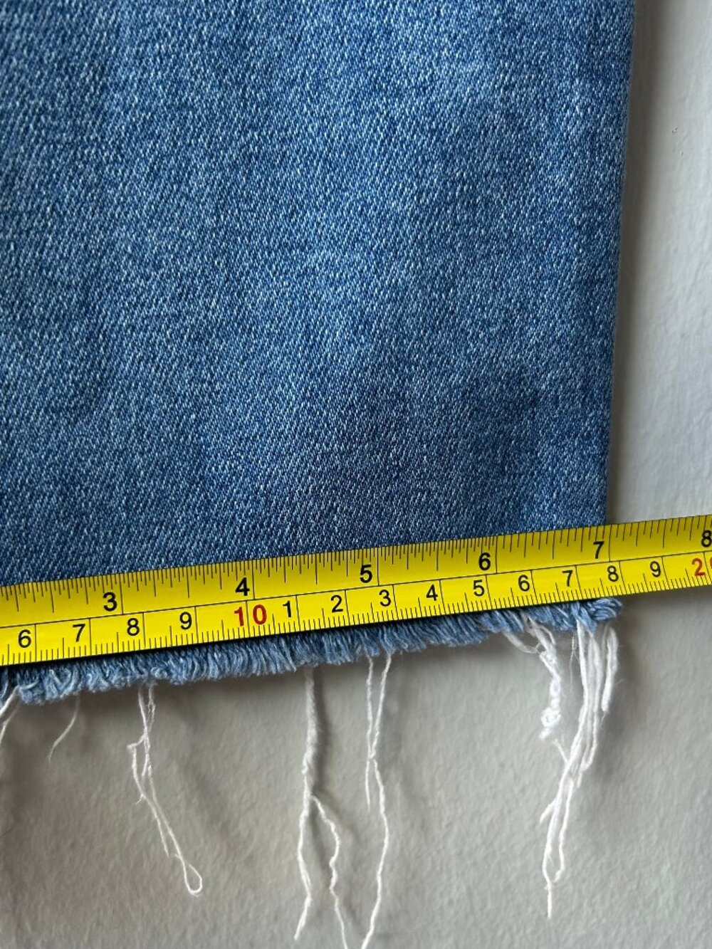 PAIGE Cindy High Rise Straight Jeans Women Size 27 Light Wash Raw Hem - Picture 11 of 12